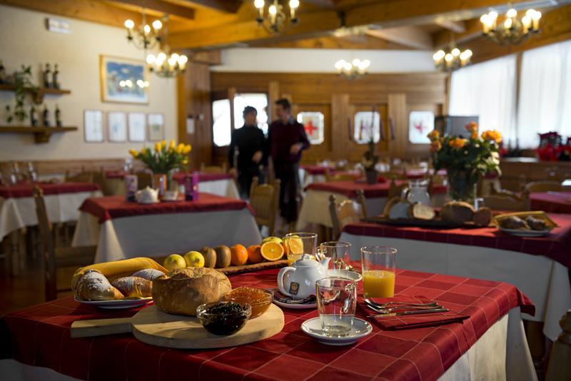 Hotel Vezzena Malga Postesina Eksteriør bilde