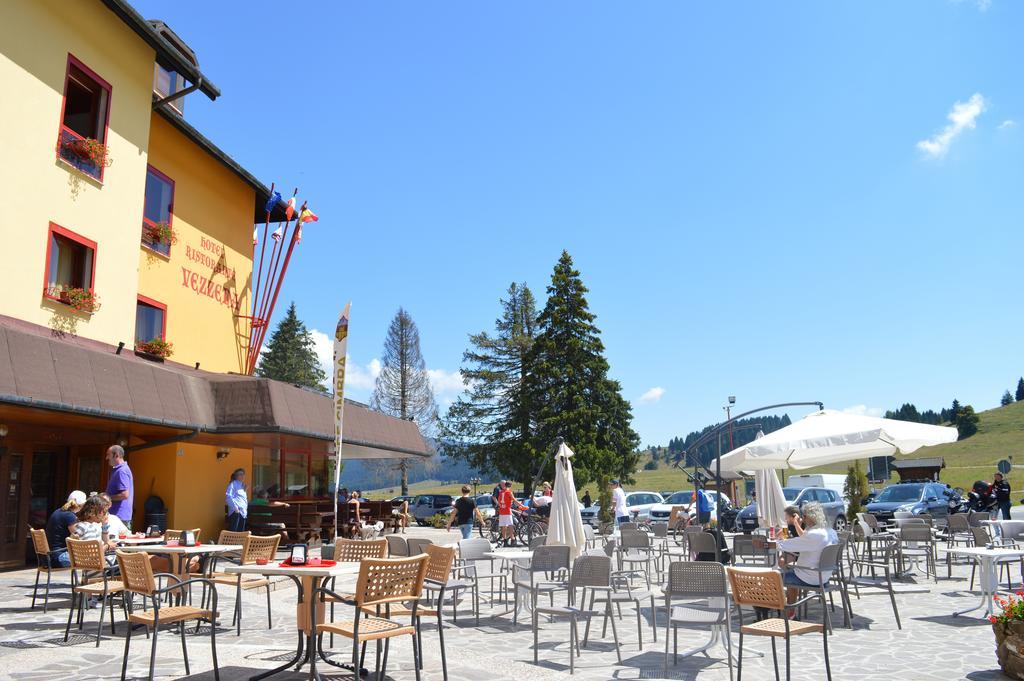 Hotel Vezzena Malga Postesina Eksteriør bilde